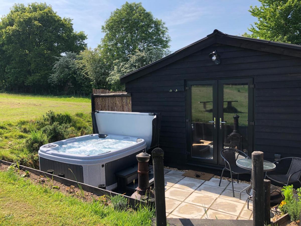 Deer lodge at Chapel Lodges Wimborne Minster Eksteriør billede